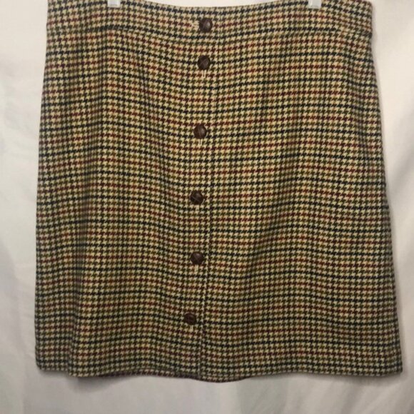 NWT TALBOTS houndstooth print design skirt. Size 18. - Picture 1 of 10